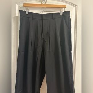 Wide leg black trousers— 25” inseam, SHORT!